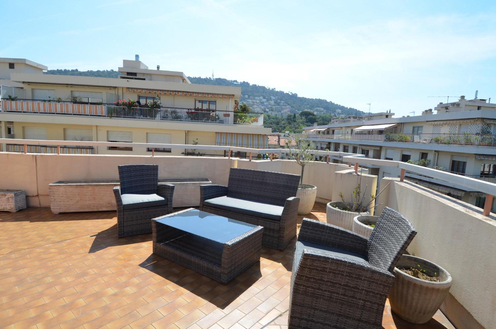 Helianthe - Superbe Avec Terrasse Vue Et Chateau Au Port De Appartement *